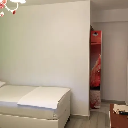Gulser Konuk Evi Siğacık