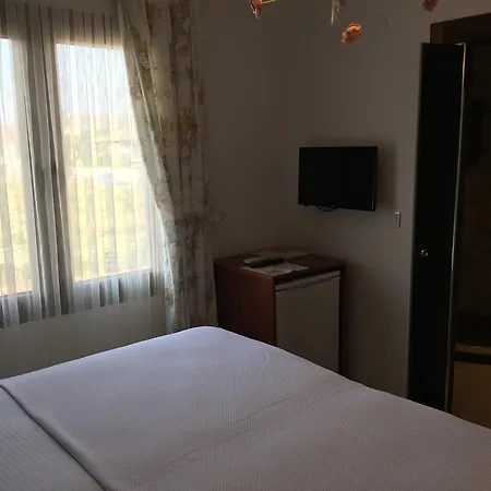 Gulser Konuk Evi Pensión *