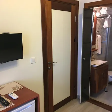 Pensión Gulser Konuk Evi Siğacık