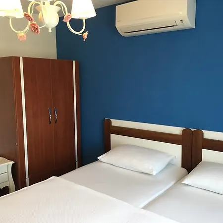 Gulser Konuk Evi Siğacık
