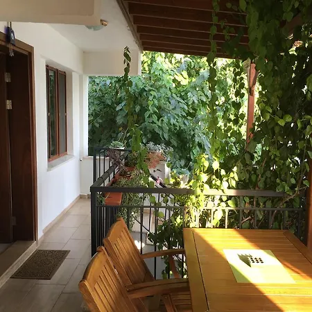 Pensión Gulser Konuk Evi