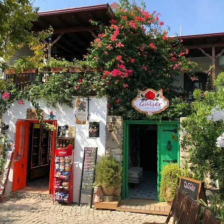 Gulser Konuk Evi * Siğacık